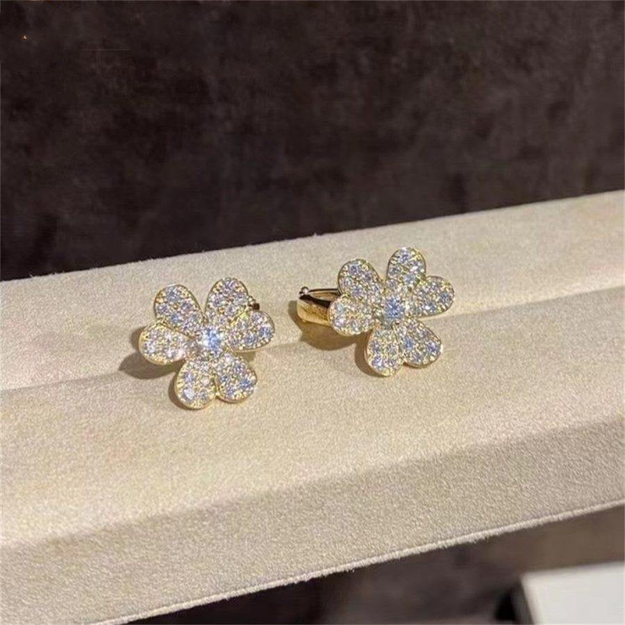 [Plus&Max]FRIVOLE GOLD FLOWER DIAMOND EARRINGS