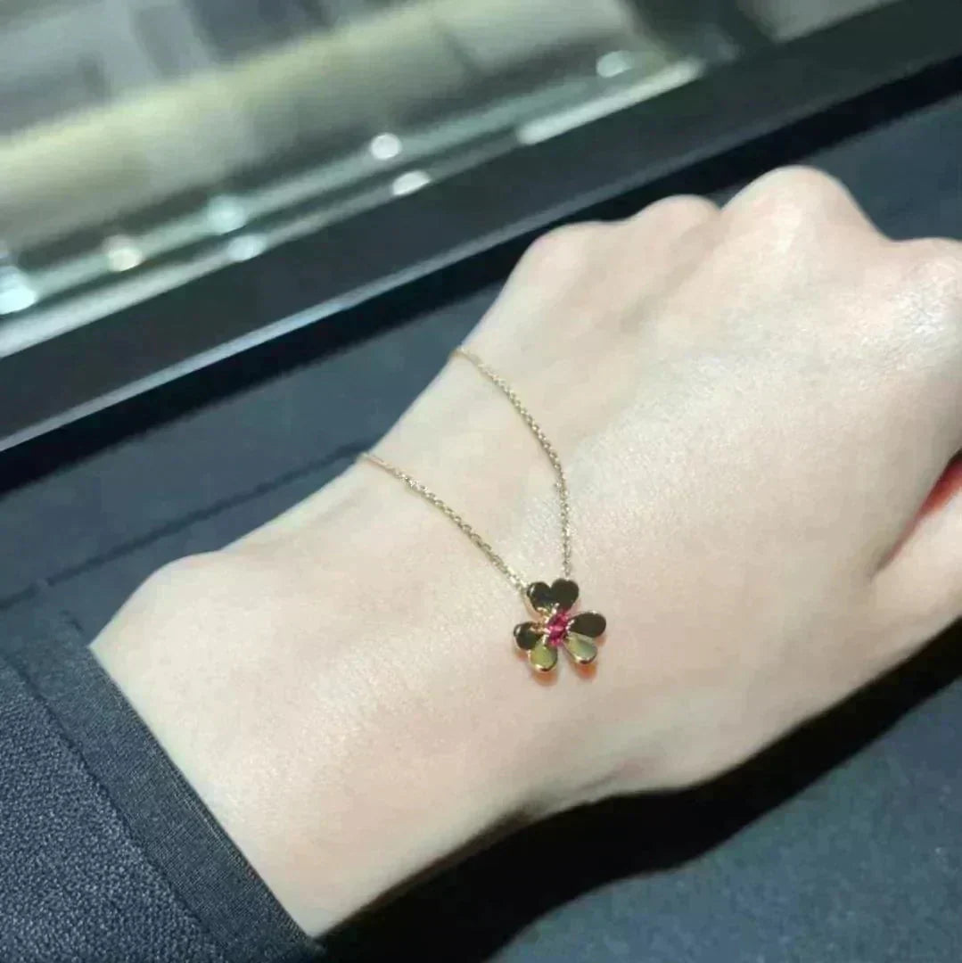 [Plus&Max]FRIVOLE GOLD FLOWER NECKLACE