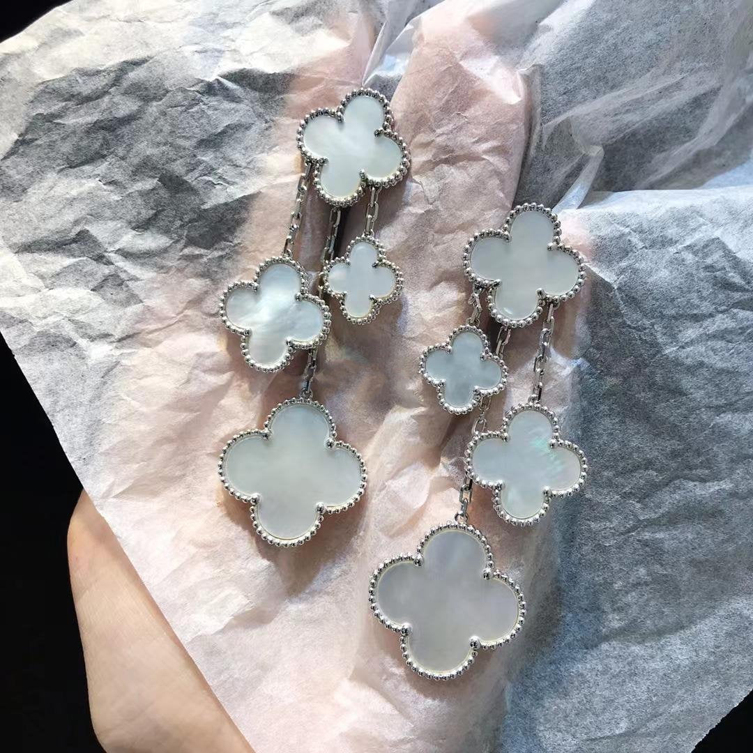 [Plus&Max]CLOVER EARRINGS WHITE MOP 4 MOTIFS SILVER