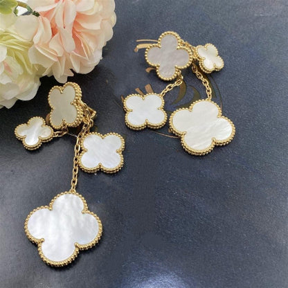 [Plus&Max]CLOVER EARRINGS WHITE MOP 4 MOTIFS GOLD