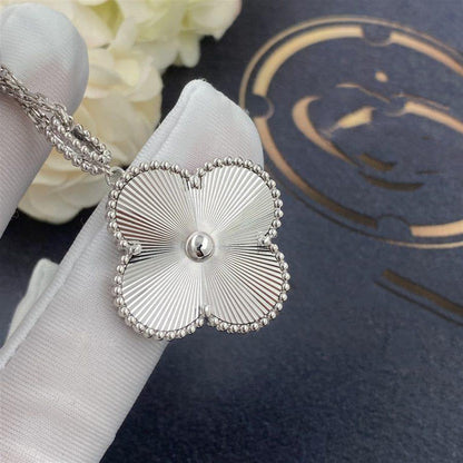 [Plus&Max]CLOVER 25MM SILVER BIG CLOVER NECKLACE