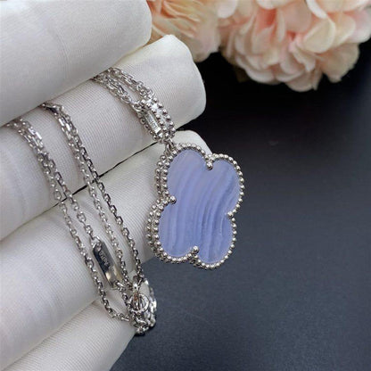 [Plus&Max]CLOVER SILVER CHALCEDONY BIG CLOVER NECKLACE