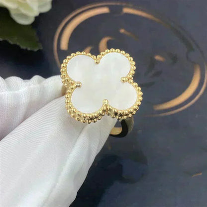 [Plus&Max]CLOVER WHITE MOP RING