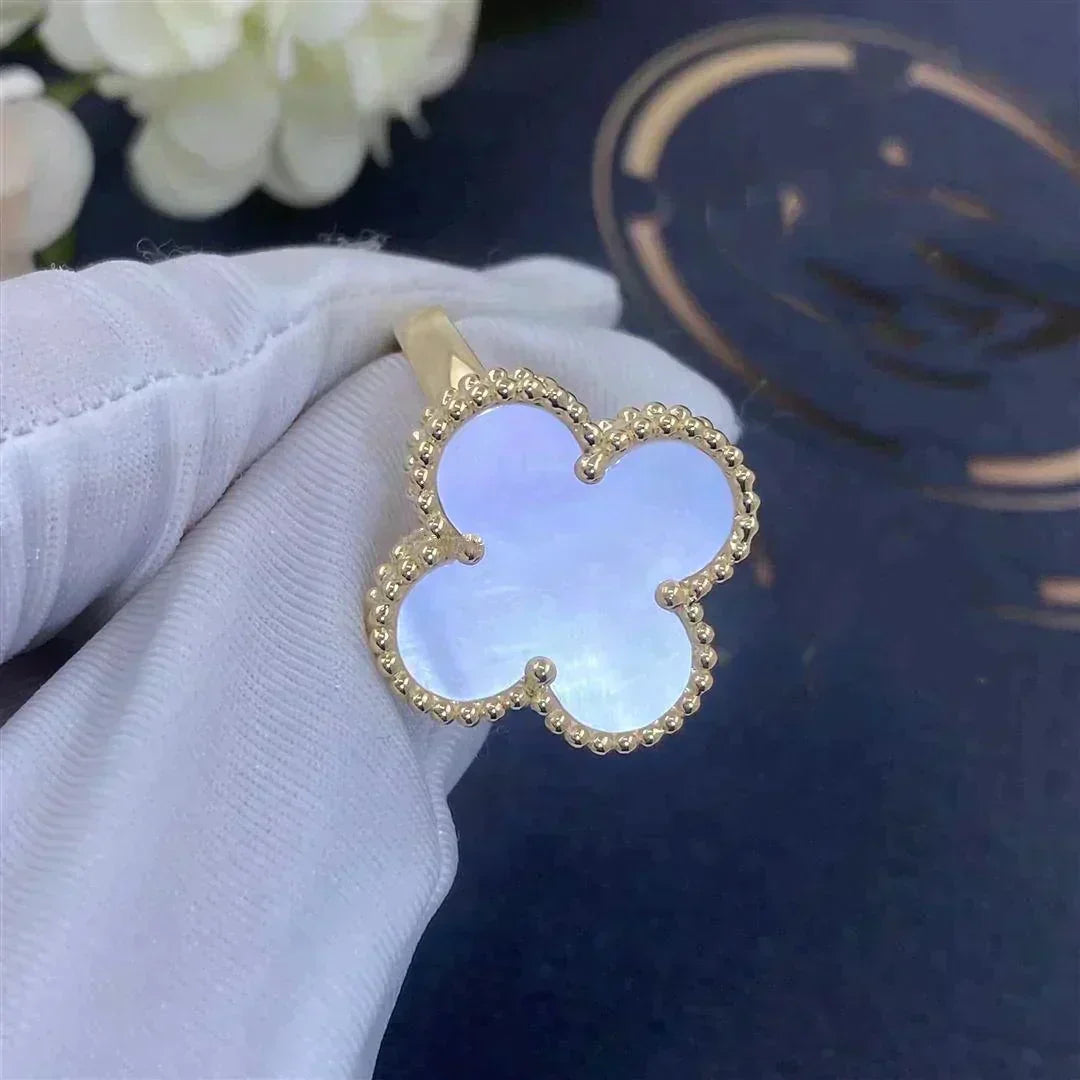 [Plus&Max]CLOVER WHITE MOP RING