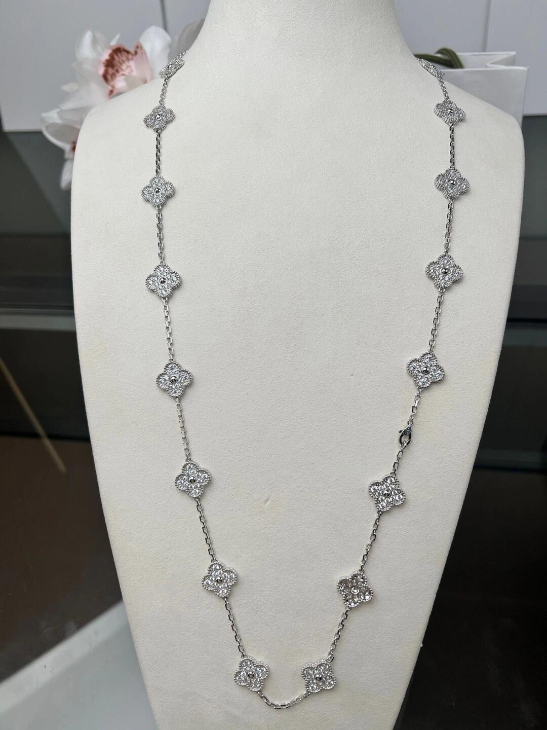 [Plus&Max]CLOVER 20 MOTIFS DIAMOND SILVER