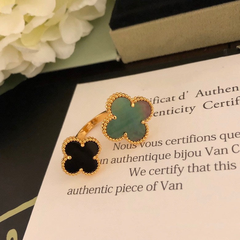 [Plus&Max]CLOVER BETWEEN THE FINGER RING