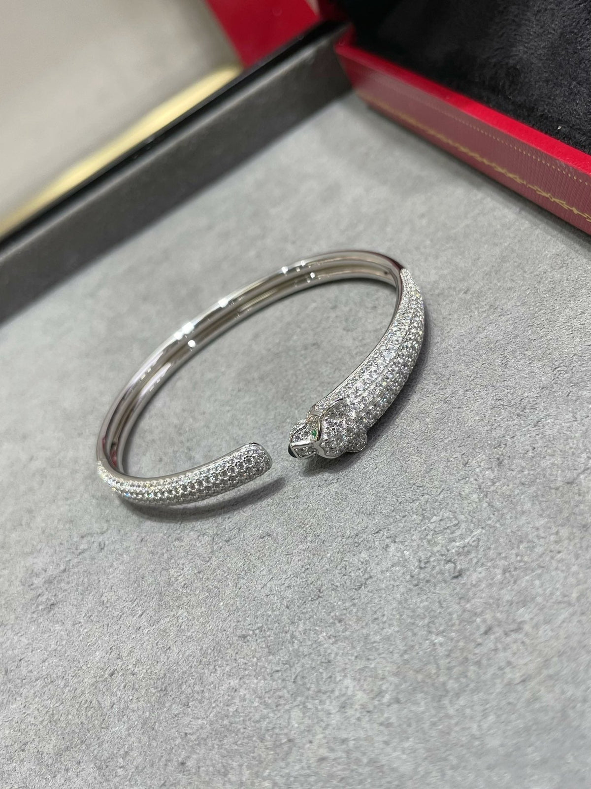 [Plus&Max]PANTHERE FULL DIAMOND OPEN BRACELET