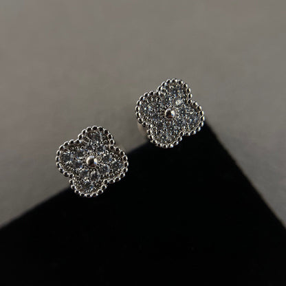 [Plus&Max]CLOVER MINI DIAMOND STUD EARRINGS